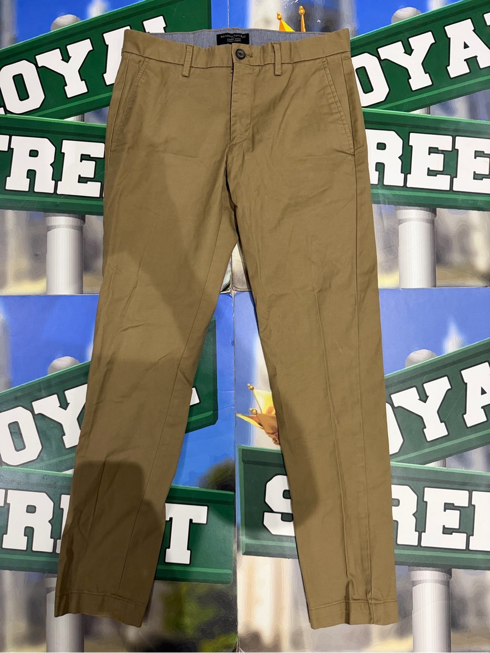 Banana Republic Men's Chinos in Light Brown